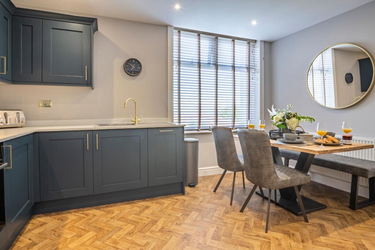 Luxury 2 Bed Apartment, Sea View, Near The Beach. Rhôs-on-Sea Kültér fotó